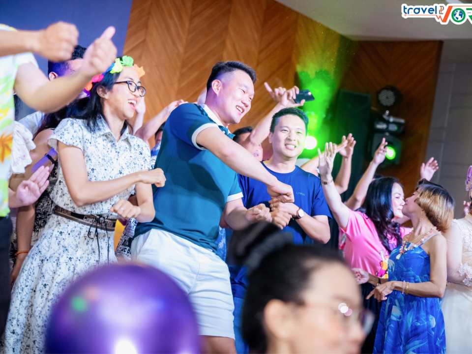 Team Building Bãi Biển & Gala Dinner 3N2D Tại Cam Ranh Cùng Classic Fine Foods Việt Nam