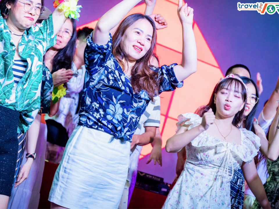 Team Building Bãi Biển & Gala Dinner 3N2D Tại Cam Ranh Cùng Classic Fine Foods Việt Nam