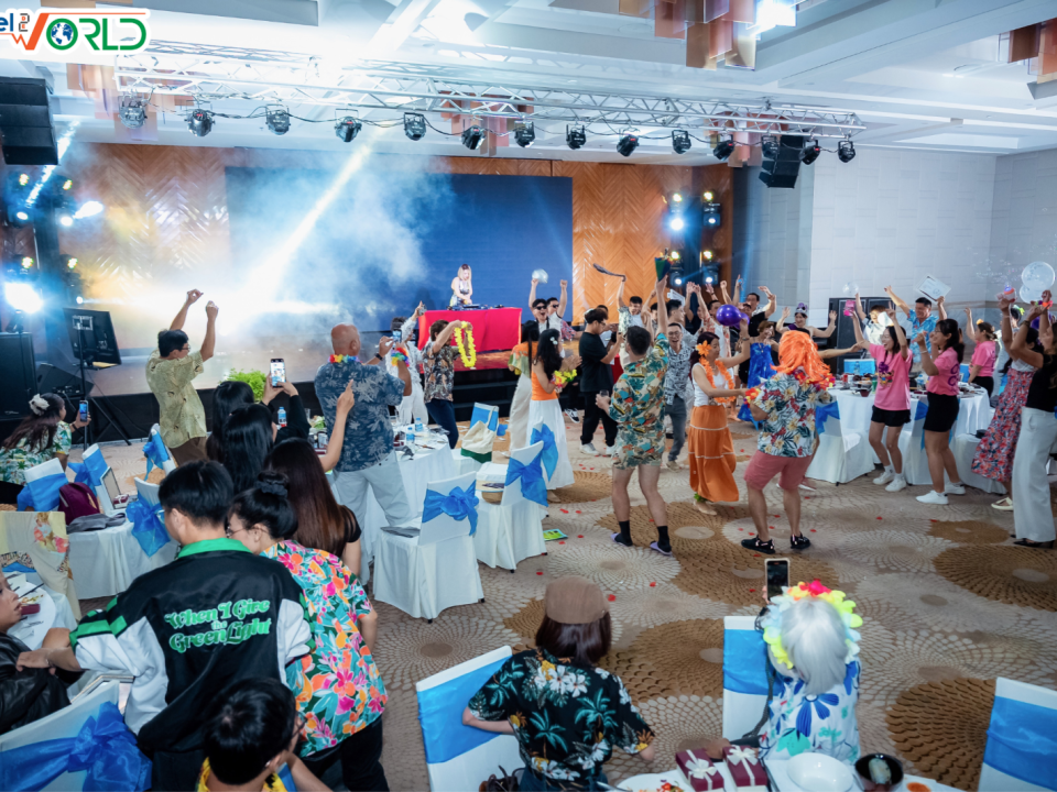 Team Building Bãi Biển & Gala Dinner 3N2D Tại Cam Ranh Cùng Classic Fine Foods Việt Nam